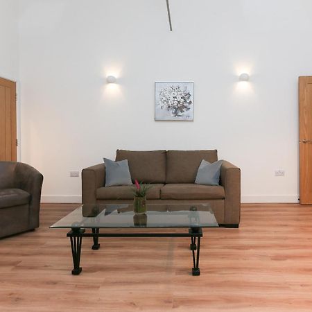 Strawberry Line, Apartment 2 Wells Bagian luar foto